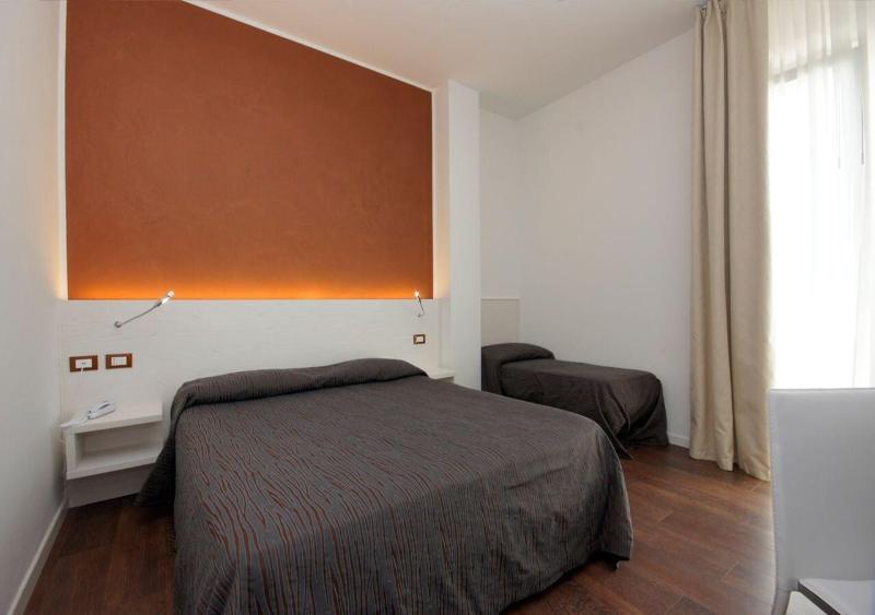 Hotel Aragosta Каттоліка Екстер'єр фото